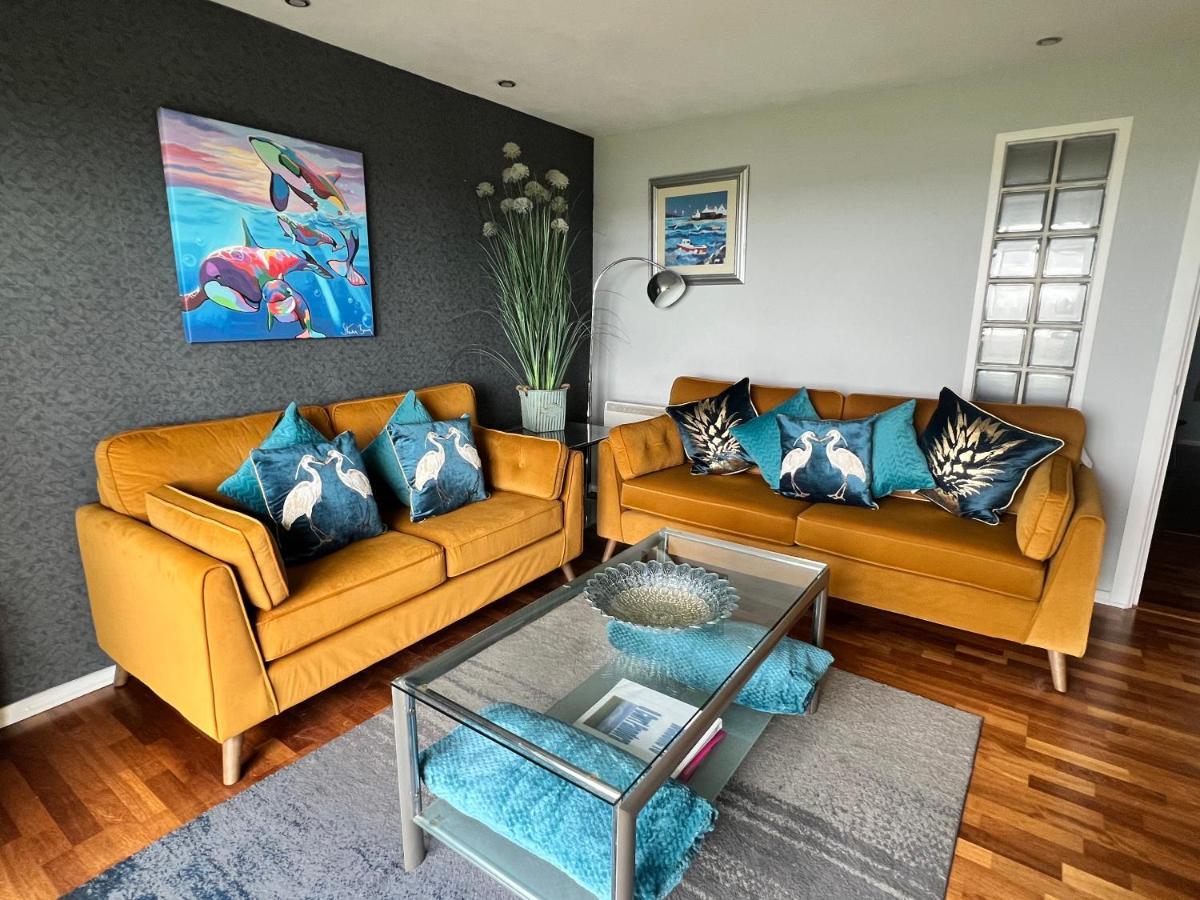 Cockledora, A Luxury Ground Floor Beachfront Apartment لينيلي المظهر الخارجي الصورة